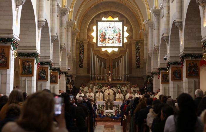 عودة احتفالات عيد الميلاد إلى بيت لحم.. لكن معاناة الضفة الغربية "لا تزال مستمرة"