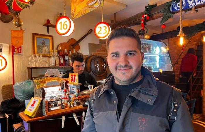 Under
      the
      streets
      of
      Naples,
      a
      social
      collective
      bets
      on
      locals,
      culture
      to
      help
      a
      rough
      neighbourhood
      thrive