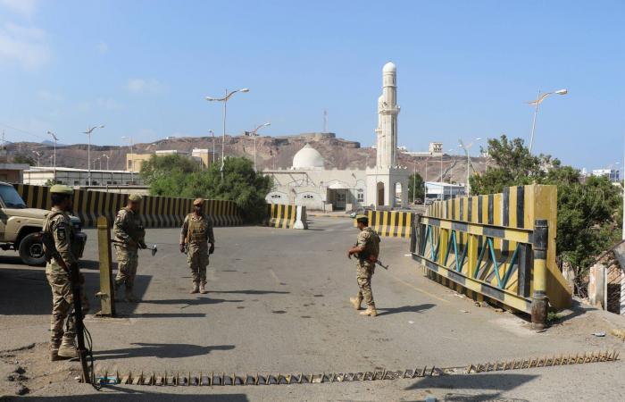 الصوماليون
      يصوتون
      في
      أول
      انتخابات
      محلية
      بنظام
      الصوت
      الواحد
      منذ
      1969