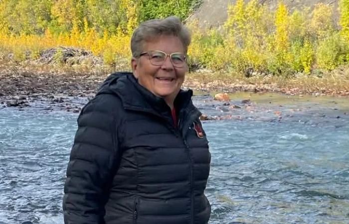 Nunavut
      mom
      thankful
      after
      Yellowknife
      woman
      offered
      to
      pay
      for
      son’s
      airline
      ticket