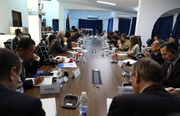 السياسة
      الأميركية
      في
      ليبيا…
      حراك
      كثير
      وحسم
      قليل