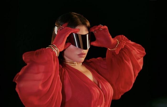 سليم
      الترك
      لـ
      «الشرق
      الأوسط»
      :
      هيفاء
      وهبي
      مُلهمتي
      الأولى