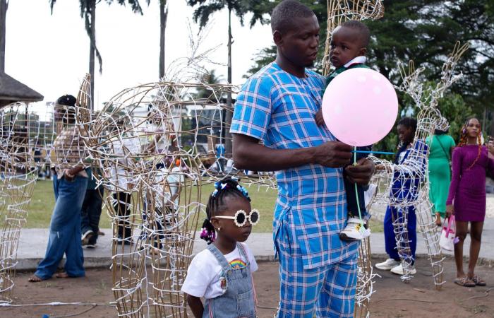 الجيش
      الأميركي
      يستهدف
      عناصر
      «داعش»
      في
      نيجيريا