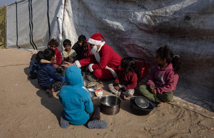 غزة:
      «عصابة
      رامي
      حلس»
      توسع
      اعتداءاتها
      شرق
      غزة