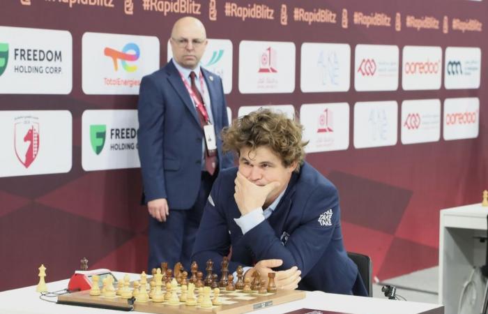  خسارة النرويجي كارلسن تتصدر اليوم الثاني ببطولة كأس العالم للشطرنج السريع والخاطف "قطر 2025"