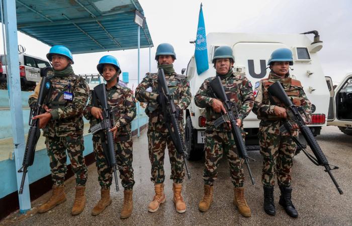 تقارير:
      الجيش
      الإسرائيلي
      يستهدف
      تل
      الأحمر
      في
      ريف
      القنيطرة
      بسوريا