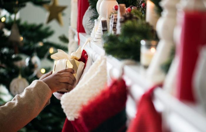 هن من يصنعن سحر الأعياد.. لكن من يمنح هدية للأمهات؟