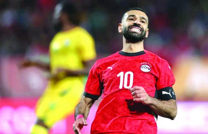 بطولة كأس أمم أفريقيا.. "الكاف" تفرض غرامة مالية على صلاح