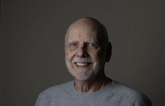 Why
      a
      retired
      public
      servant
      unveiled
      himself
      as
      Canada's
      largest
      mental
      health
      donor