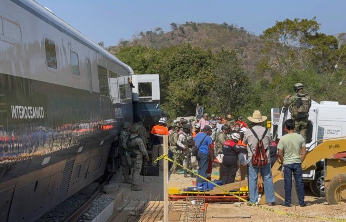 مقتل
      13
      شخصاً
      على
      الأقل
      وإصابة
      98
      آخرين
      بحادث
      قطار
      في
      جنوب
      المكسيك