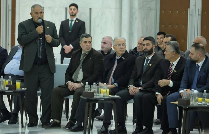 احتجاجات
      في
      الساحل
      السوري
      رافقتها
      صدامات