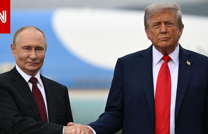 متابعة: اتصال بين ترامب وبوتين قبيل محادثات زيلينسكي الحاسمة بفلوريدا