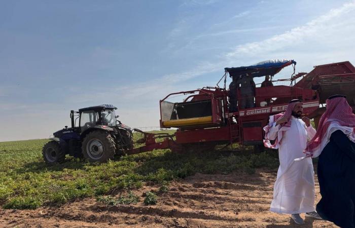 تنفيذ
      «المجموعة
      الثالثة»
      من
      تطوير
      طرق
      الرياض
      بقيمة
      2.13
      مليار
      دولار