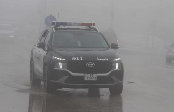 الأردن: أمطار غزيرة تتسبب في إغلاق شوارع وانهيارات ترابية.. ومصادر تعلق