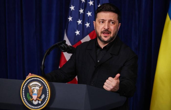 هل
      يفرض
      ترمب
      صفقة
      سلام
      سريعة
      لإنهاء
      الحرب
      الروسية
      -
      الأوكرانية؟