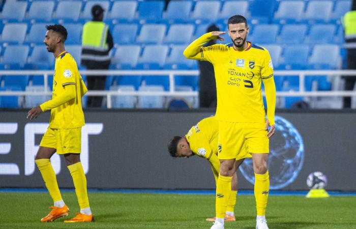 الدوري
      السعودي:
      التعاون
      يصعق
      النجمة
      بهدف
      مارتينيز...
      والحزم
      يكسب
      الرياض