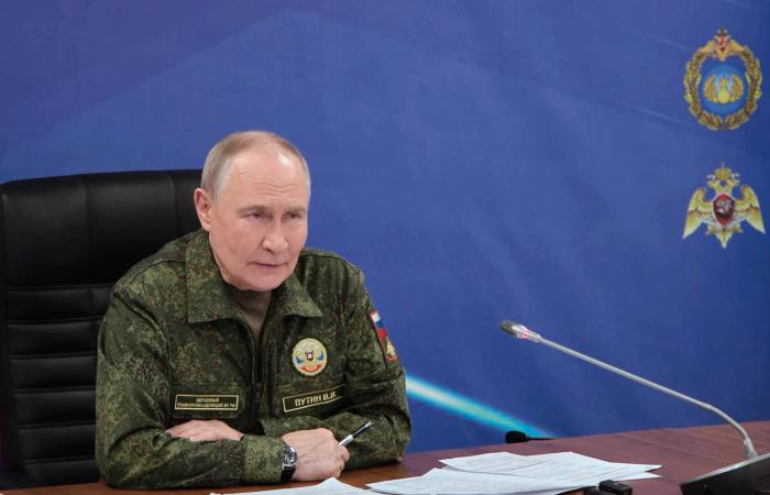 الشرطة
      الهولندية
      توقف
      سورياً
      للاشتباه
      بانتمائه
      لـ«داعش»
      والتخطيط
      لهجوم