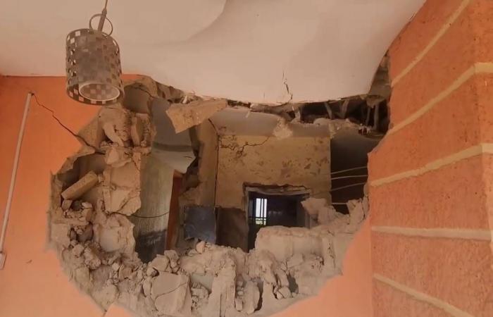 غينيا
      تعلن
      فوز
      الجنرال
      مامادي
      دومبويا
      في
      الانتخابات
      الرئاسية