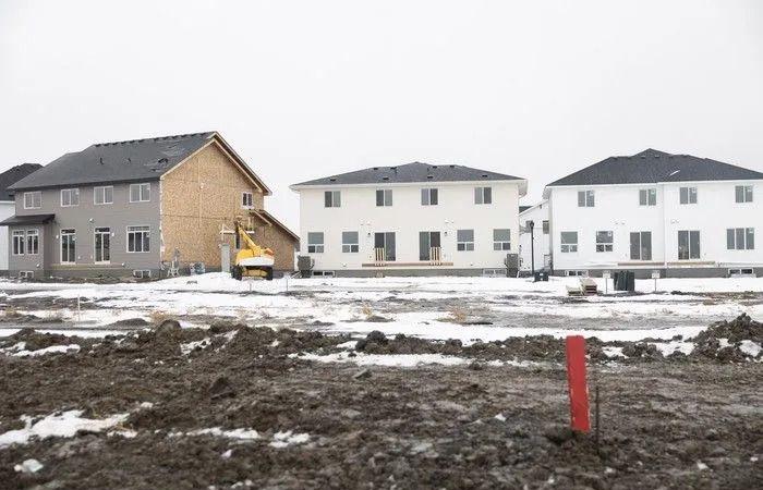 Why
      Regina's
      hot
      real
      estate
      market
      could
      continue
      to
      produce
      record
      prices
      in
      2026