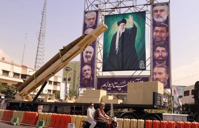 لماذا تعتبر خيارات خامنئي "محدودة" في مواجهة "أكبر مظاهرات" منذ احتجاجات مهسا أميني؟