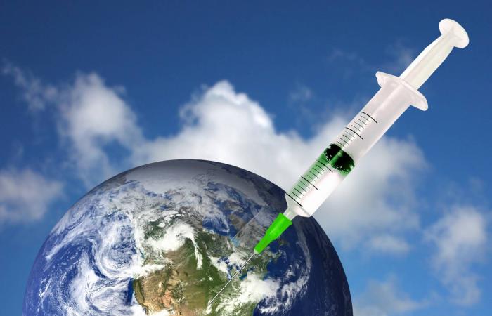 أول
      محطة
      في
      العالم
      لتحلية
      المياه
      في
      أعماق
      البحر