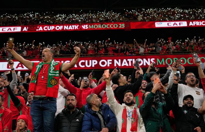 كيف
      أعادت
      كرة
      القدم
      تشكيل
      الوعي
      الجماعي
      في
      المغرب؟