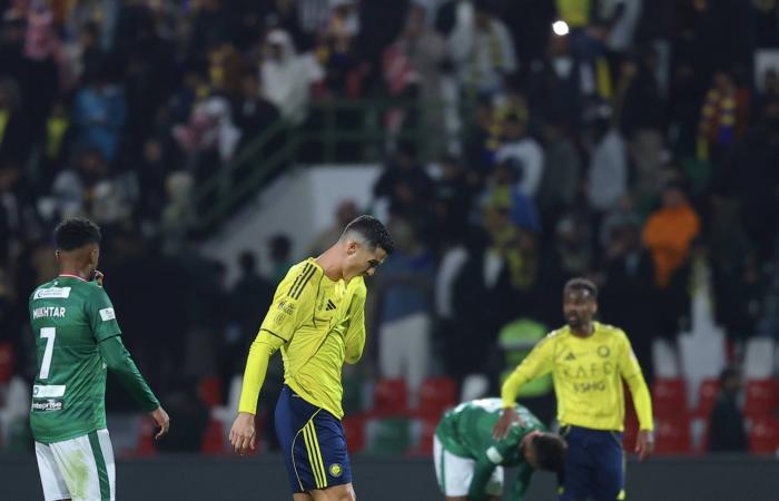 النصر
      والاتفاق...
      8
      خسائر
      «تكشف
      العقدة»