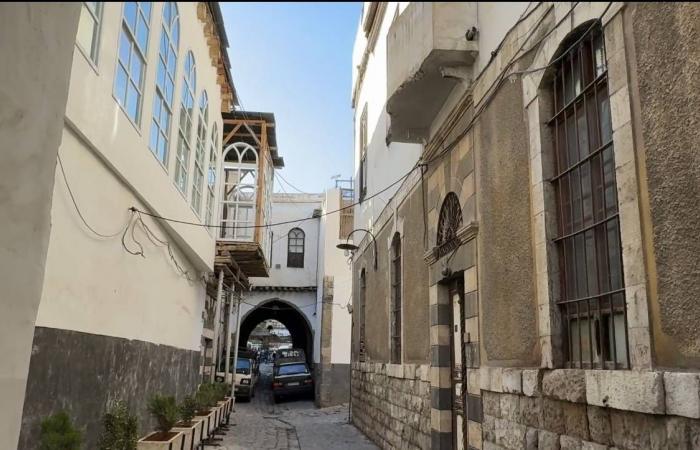 نزاع
      بين
      مكتبة
      الإسكندرية
      وهيئة
      الدواء
      حول
      كتاب
      توثيقي