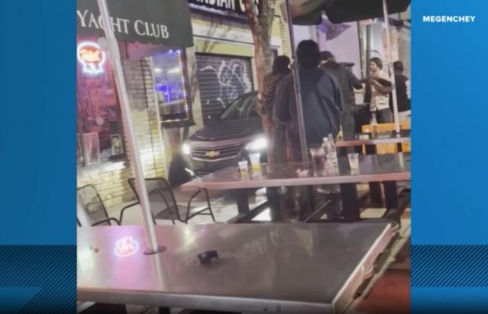 ثوانٍ فاصلة بين الحياة والموت.. مشهد مرعب لسيارة تنحرف نحو عشرات الأشخاص في أتلانتا