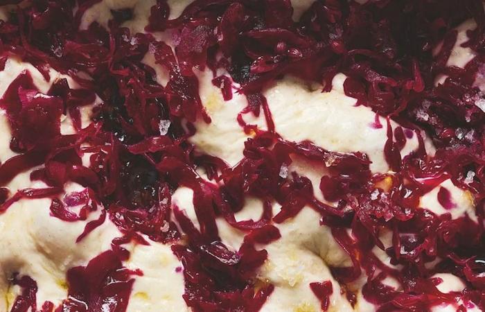 Cook
      This:
      3
      recipes
      from
      Ferment,
      including
      a
      ruby-red
      sauerkraut
      and
      a
      focaccia
      to
      make
      with
      it