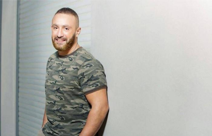 تفادياً
      للسخرية...
      فنانون
      مصريون
      يقاطعون
      «السوشيال
      ميديا»