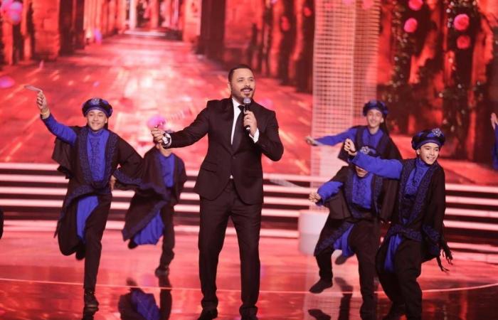 «يلا
      ندبك»
      يُعيد
      الوهج
      إلى
      الشاشة
      اللبنانية