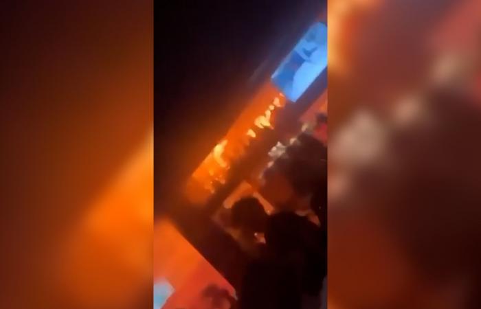 ذعر وصراخ داخل حانة في سويسرا.. فيديو يوثق لحظات الرعب الأولى لحريق مميت