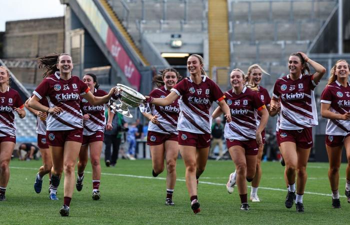 أزياء رياضية تُحرج اللاعبات ومعارك لتغييرها.. فهل ينجحن؟