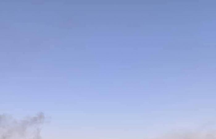 تحت
      ضغط
      استعادة
      المعسكرات
      في
      حضرموت...
      الزبيدي
      يلوّح
      بإعلان
      الانفصال