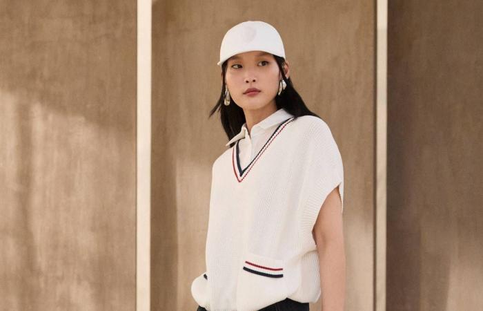 «الأبيض
      السحابي»
      لون
      عام
      2026
      الرسمي...
      الدلالات
      والاتجاهات