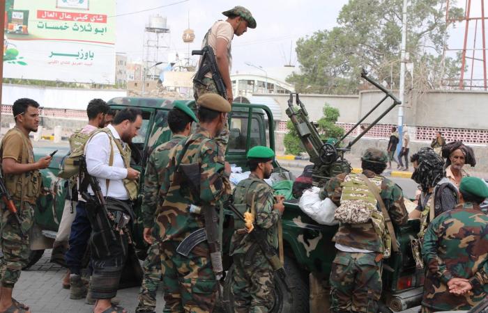 حظر
      تجوال
      ليلي
      شامل
      في
      عدن
      وتعليق
      حركة
      السلاح
      بأوامر
      المحرّمي