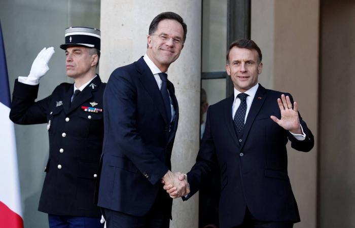 الغربيون
      ينسقون
      خطواتهم
      بشأن
      أوكرانيا
      مع
      توافر
      الدعم
      الأميركي