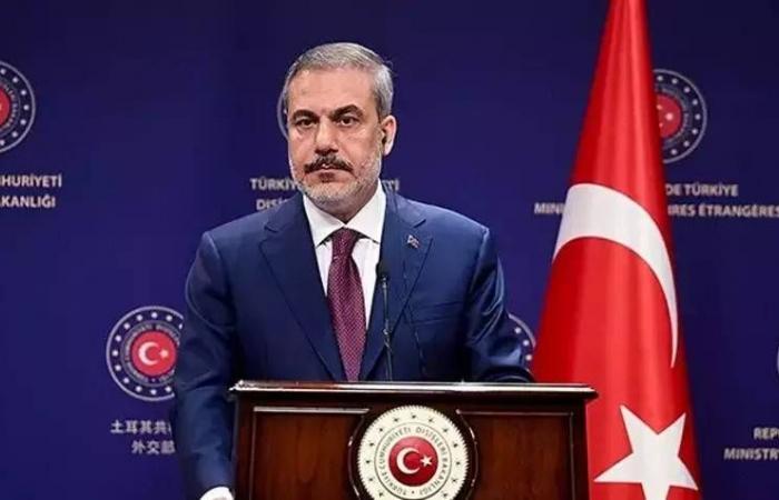 تركيا:
      على
      «قسد»
      أن
      «تودع
      الإرهاب»
      ومحاولات
      الانفصال
      وتقسيم
      سوريا