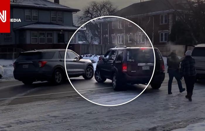 متابعة: من زوايا متعددة.. هذا ما تكشّف بحادثة إطلاق النار وقتل سيدة برصاص ضابط الهجرة والجمارك بأمريكا