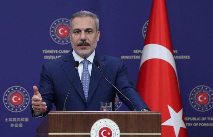 ماذا
      تنتظر
      تركيا
      من
      عملية
      الجيش
      السوري
      ضد
      «قسد»
      في
      حلب؟