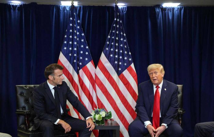 روسيا
      تقصف
      أوكرانيا
      بصاروخ
      فرط
      صوتي