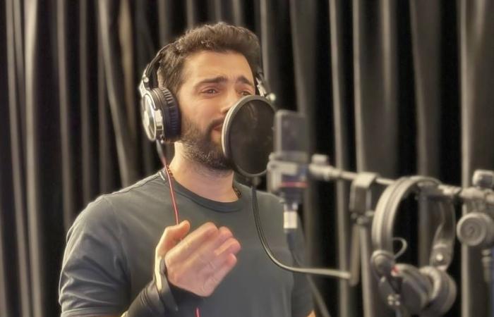 رامي
      شلهوب
      لـ«الشرق
      الأوسط»:
      أكتب
      البساطة
      وألحّن
      ما
      يترجم
      مشاعري