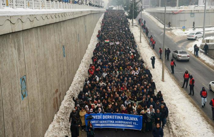 ماذا
      تنتظر
      تركيا
      من
      عملية
      الجيش
      السوري
      ضد
      «قسد»
      في
      حلب؟