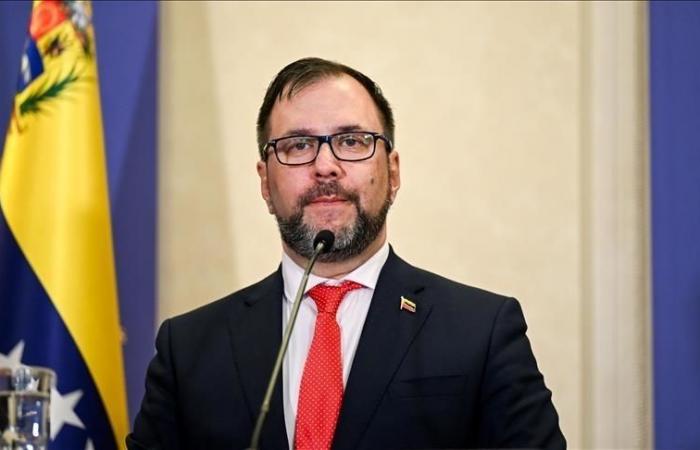  فنزويلا تعلن بدء محادثات مع الولايات المتحدة لاستئناف العلاقات الدبلوماسية