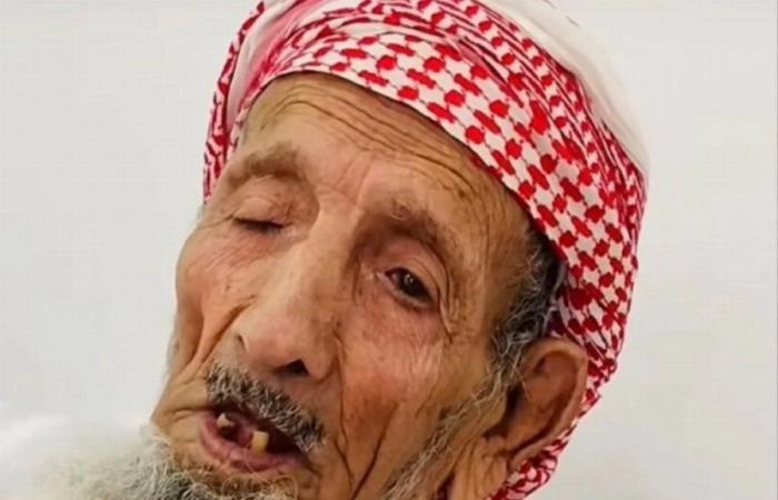 لديه 134 ابناً وحفيداً وتزوج وعمره 110 سنوات.. وفاة أكبر معمر في السعودية عن عمر 142 عاماً