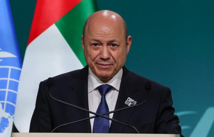 اليمن: رشاد العليمي يعلن تشكيل لجنة عسكرية عليا تحت قيادة "التحالف".. ما هي مهامها؟