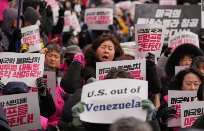 سوق
      الأسهم
      السعودية
      ترتفع
      1
      %
      في
      التداولات
      المبكرة