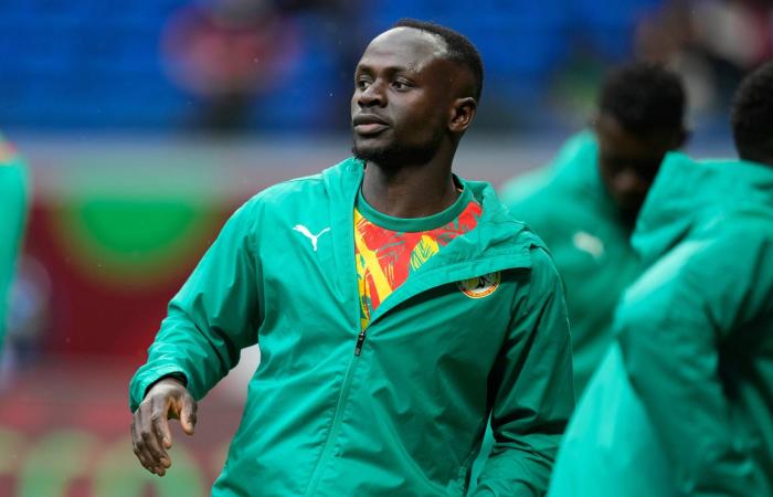 نصف
      نهائي
      أفريقيا:
      صراع
      صلاح
      وماني
      يعود
      في
      قمة
      مصر
      والسنغال