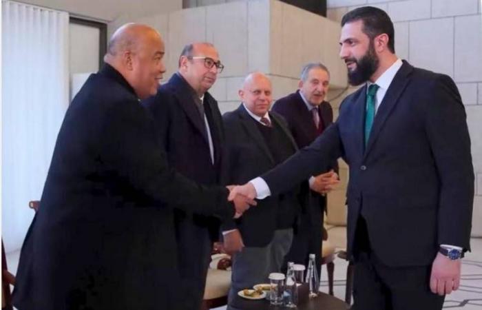 سوريون
      بنوا
      أوضاعاً
      مستقرة
      بمصر
      مترددون
      في
      العودة